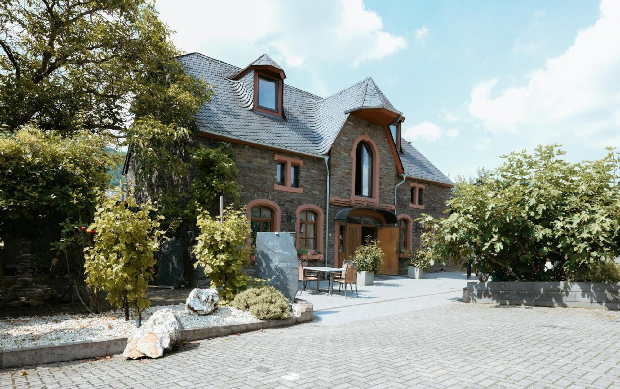 Altes Kelterhaus & Plein Hotel By Markus Plein Винтрих Екстериор снимка